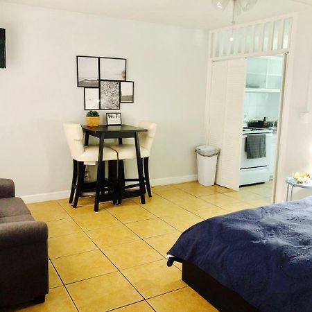 Petrina Studios Apartments By Sb Rental Properties Pompano Beach Extérieur photo