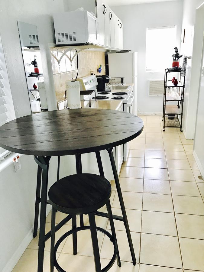 Petrina Studios Apartments By Sb Rental Properties Pompano Beach Extérieur photo