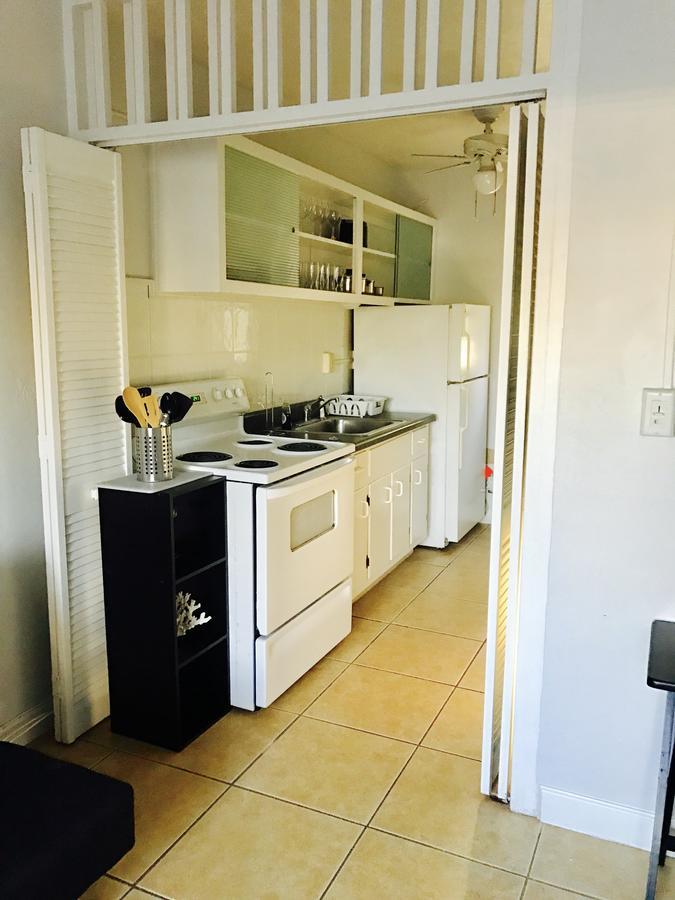 Petrina Studios Apartments By Sb Rental Properties Pompano Beach Extérieur photo